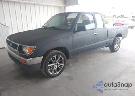 1996 Toyota Tacoma Xtracab z USA, uszkodzony, nr VIN 4TAVL52N0TZ154500